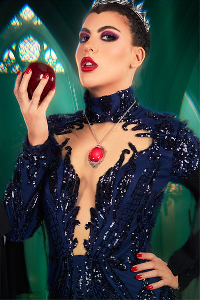 Gal Ritchie in Snow White And The Evil Queen A XXX Parody at VR Cosplay X
